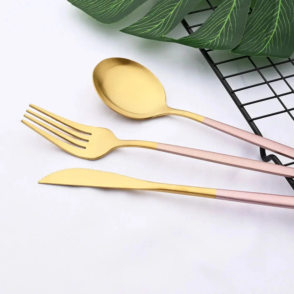 Elegant Black Gold Cutlery Set Luxiz™️