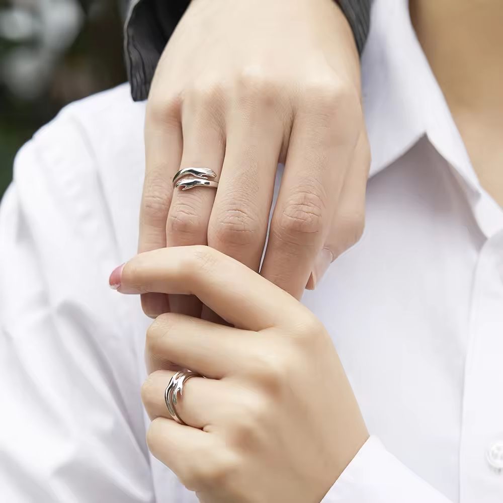 HUG RING (ADJUSTABLE)