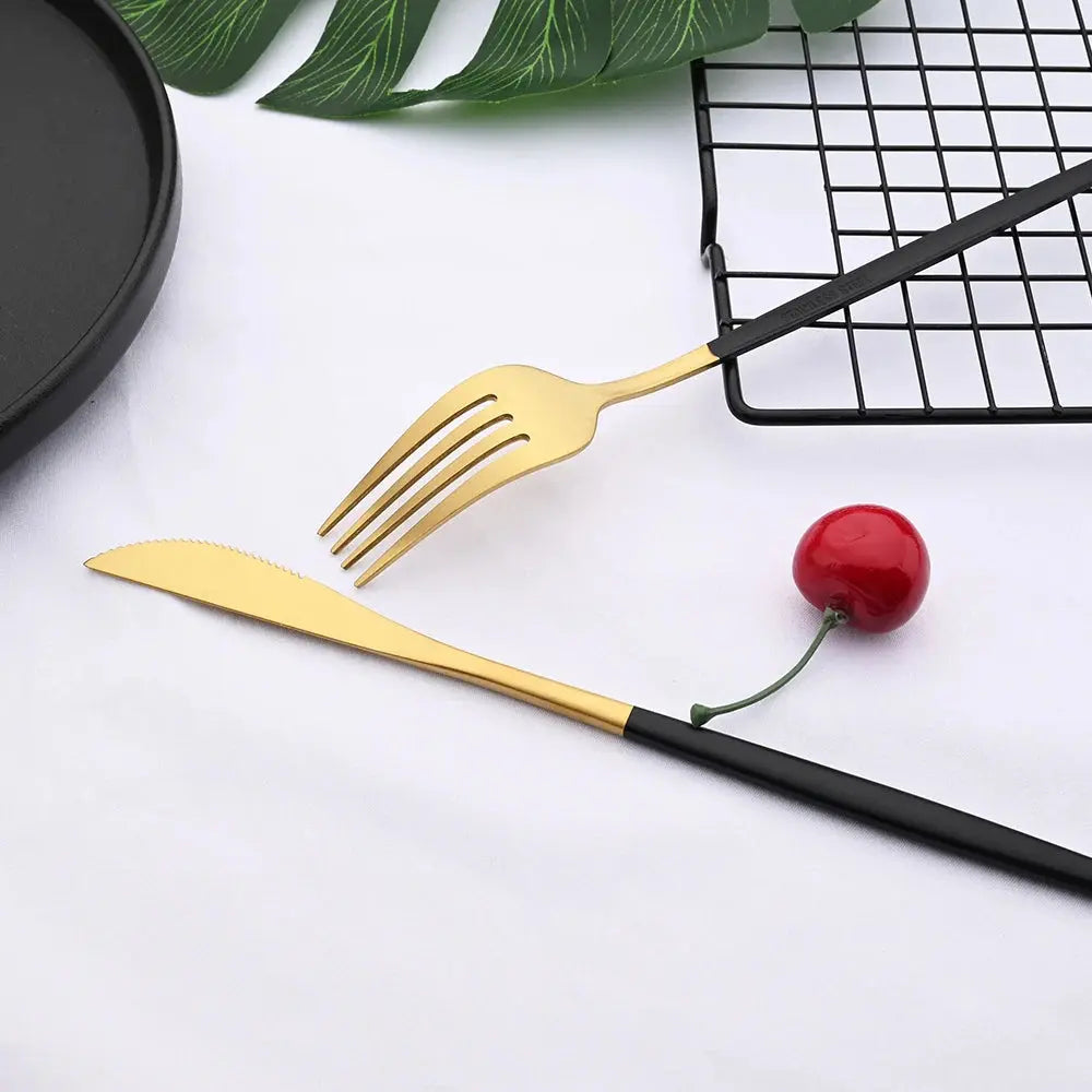 Elegant Black Gold Cutlery Set Luxiz™️